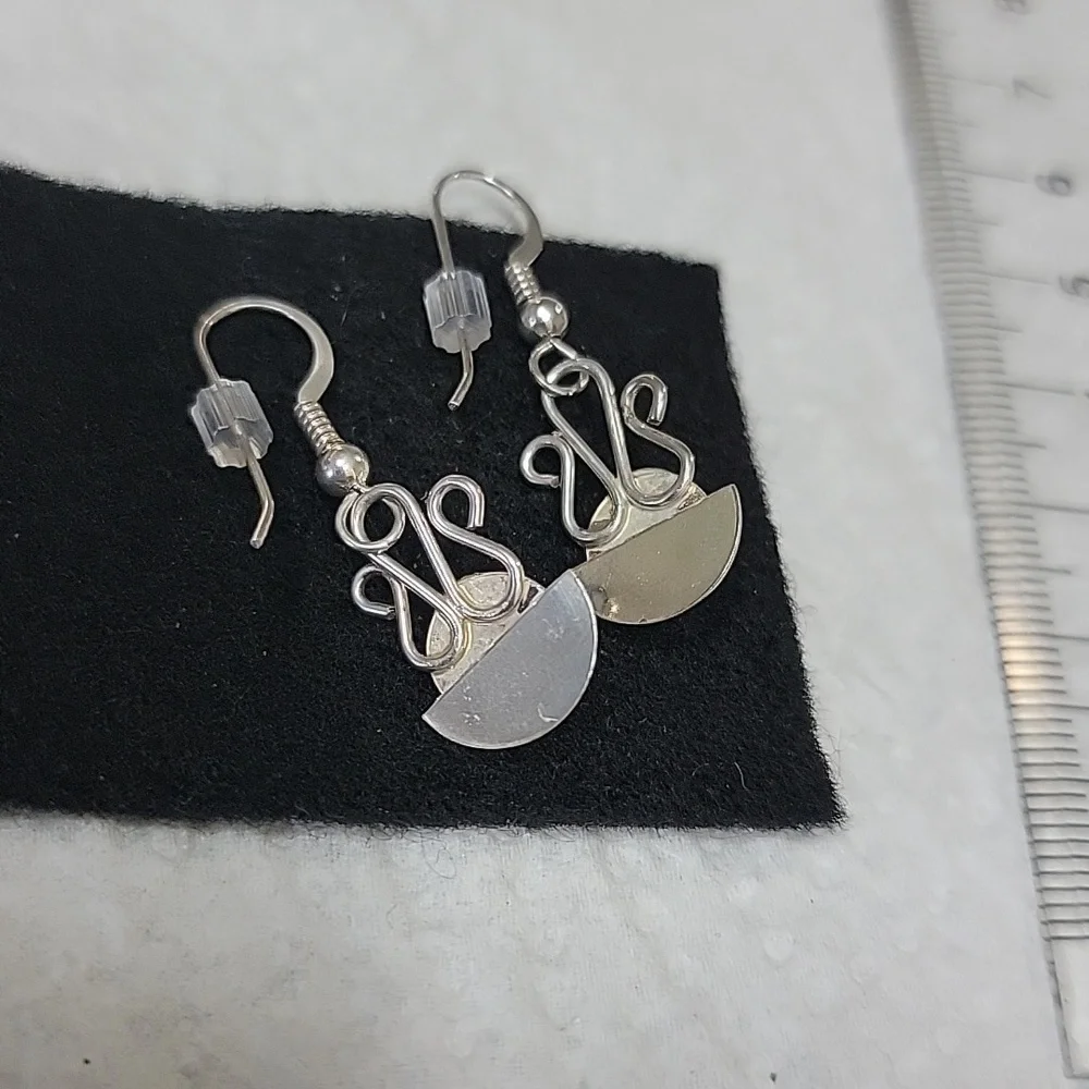 Handcrafted - Picture 3 of 3